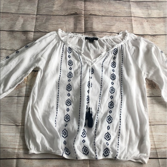 Nine West Tops - 🛑 Nine West Boho Top embroidered white size M